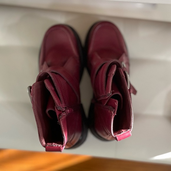 Free People Burgundy Leather Buckle Ankle Boots – Size 6M - Picture 4 of 9